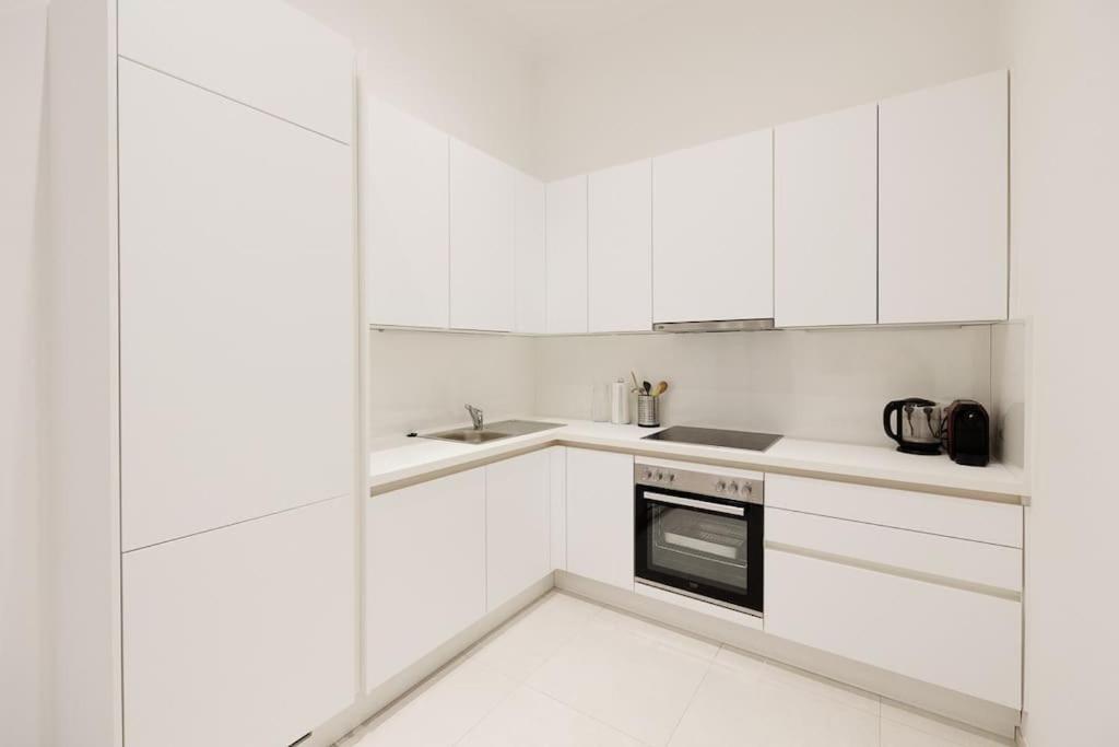 Franz 21 - Typical Viennese Apartment In The Heart Of فيينا المظهر الخارجي الصورة